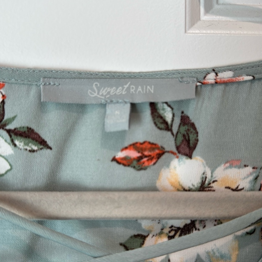 Sweet Rain Cross Neck Blouse Top - Small - Sage Green Floral - Picture 4 of 5